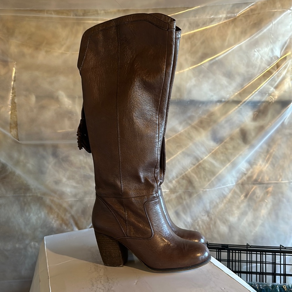 Steve Madden boots